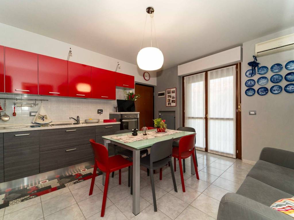 Appartamento a La loggia in Via Eugenio Montale, 3 - Foto 2