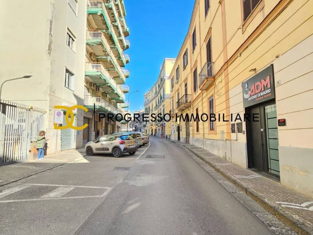 Immobile a Portici in Via Carlo E Luigi Giordano, 14 - Foto 3