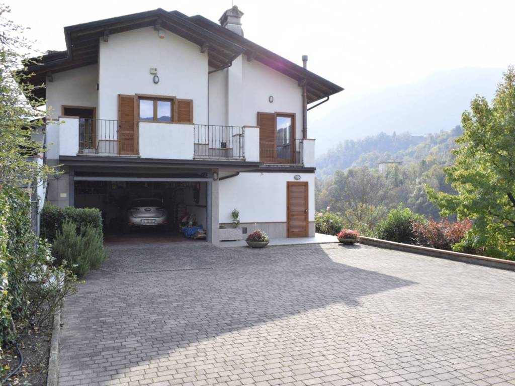 Villa a Val brembilla in Via Ravagna, 4 - Foto 5