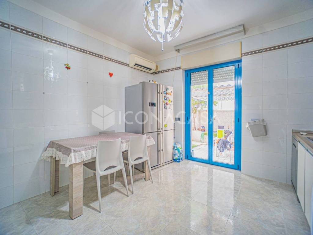 Appartamento a Bari in Via Giorgio Castriota Skanderbeg, 9 - Foto 4