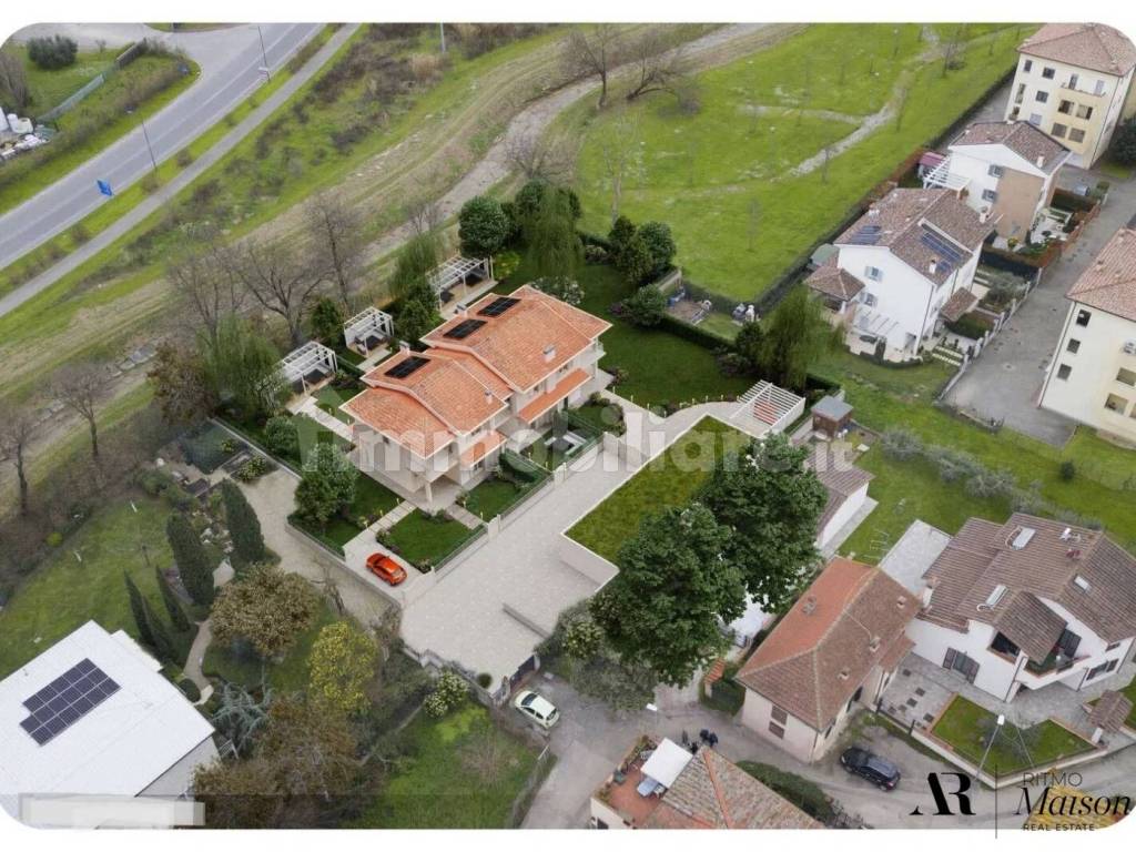 Villetta a schiera a Campi bisenzio in Via Cellerese - Foto 2