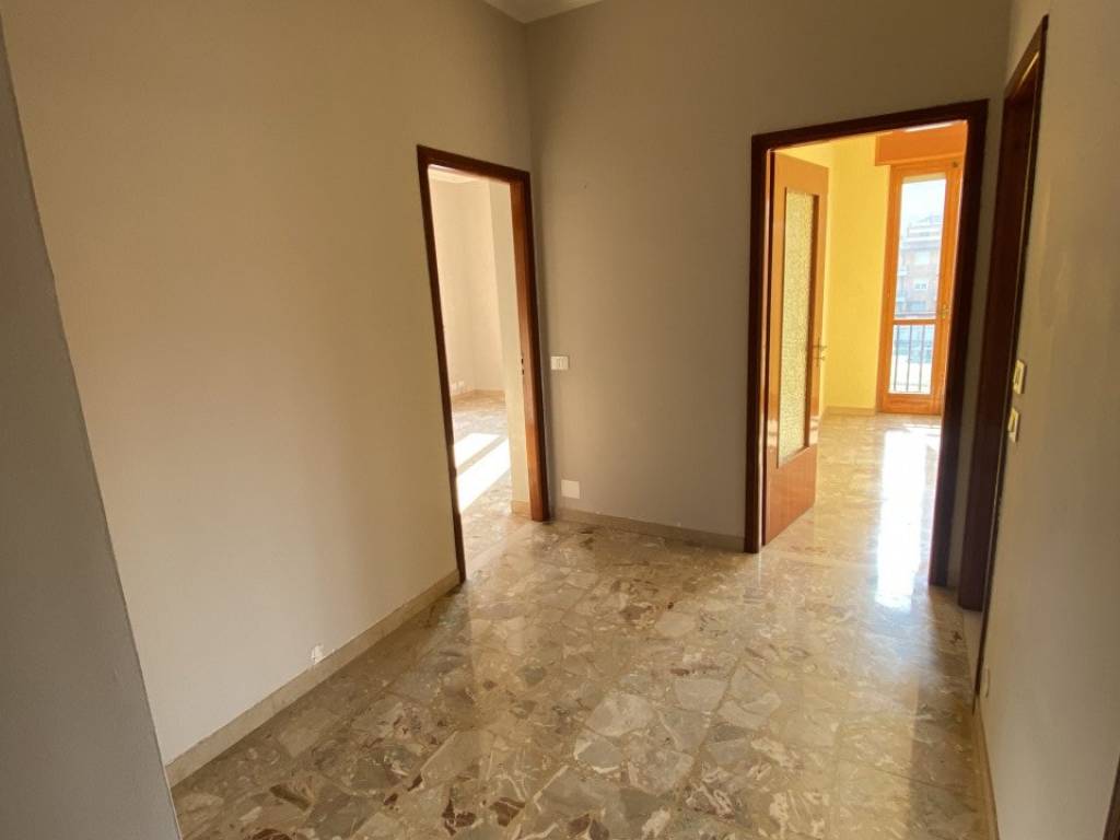 Appartamento a Alba in Corso Cortemilia, 5 - Foto 2