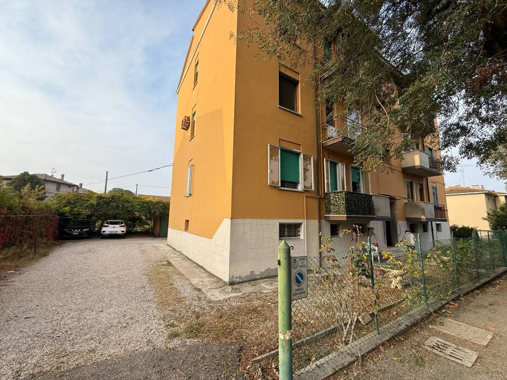 Appartamento a Budrio in Via Adelio Cavazza, 1 - Foto 2