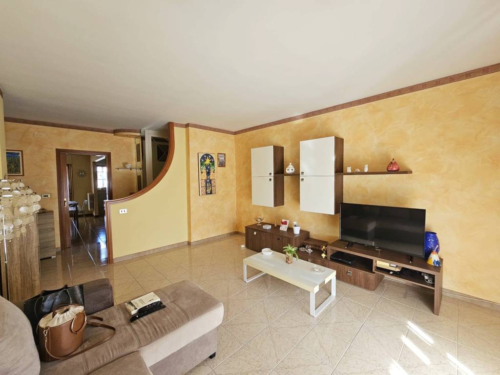 Appartamento a Grumo appula in Piazzale Europa, 45 - Foto 5