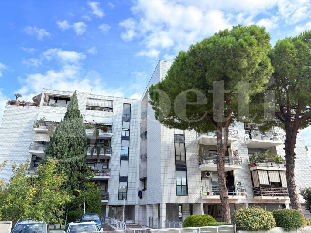 Appartamento a Bari in VIA MEDAGLIE D'ORO, 2 - Foto 3