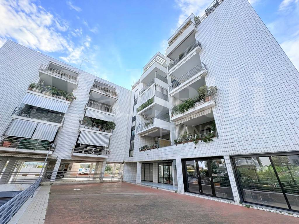 Appartamento a Bari in VIA MEDAGLIE D'ORO, 2 - Foto 4