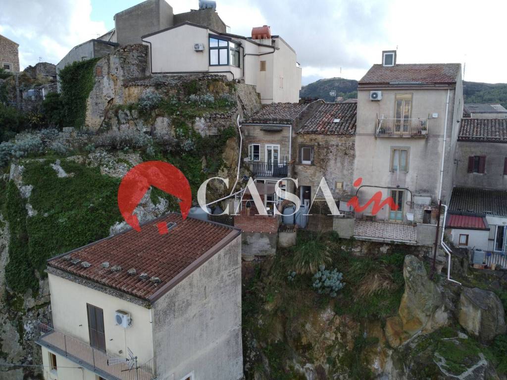 Appartamento a Nicosia in Via Santissimo Salvatore, 32 - Foto 5