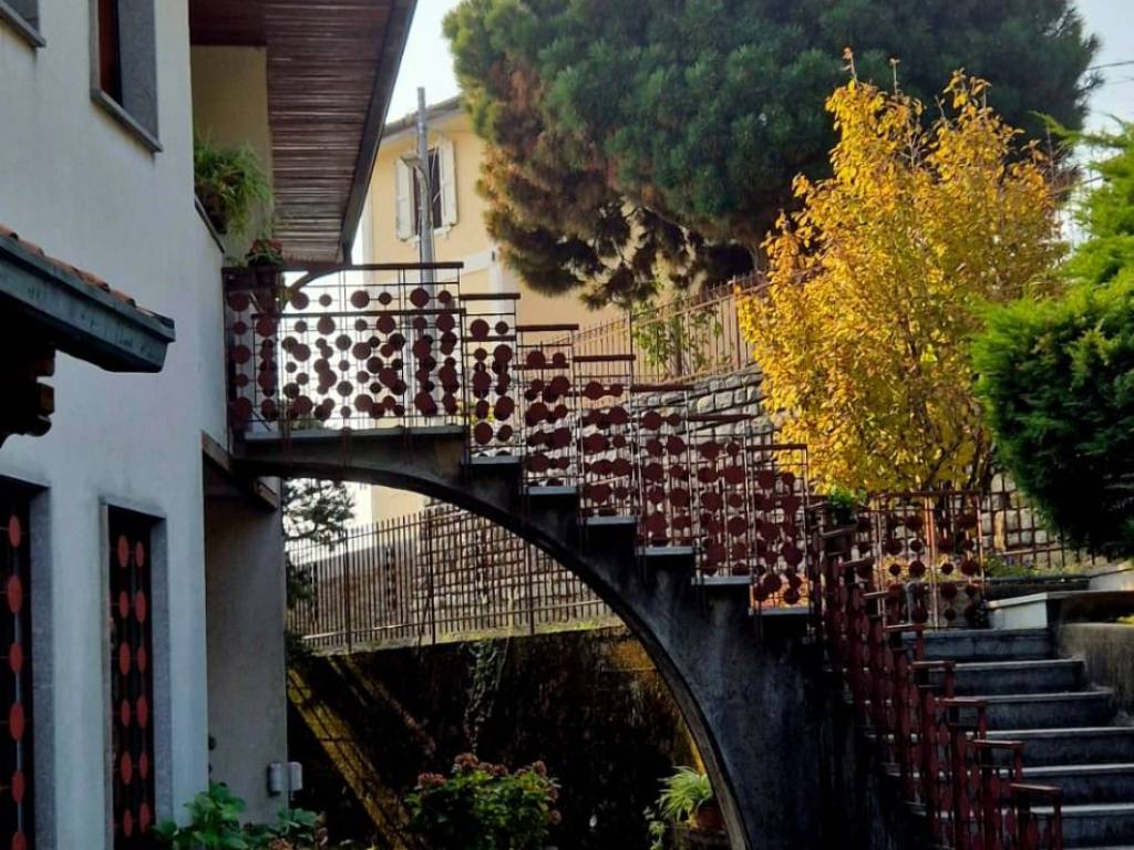 Villa a Brunate in Via Eleonora Pedraglio - Foto 5