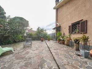 Villa a Trevignano romano in Via Parigi, 19 - Foto 2