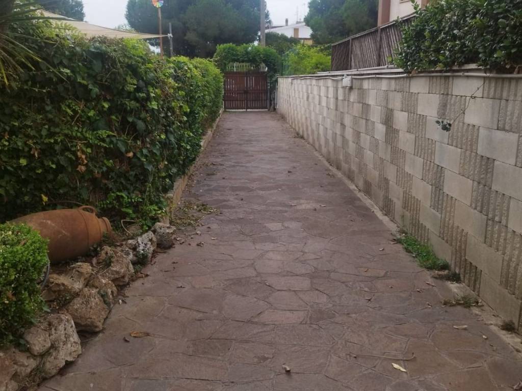 Appartamento a Ladispoli in Via Camillo Benso di Cavour - Foto 2