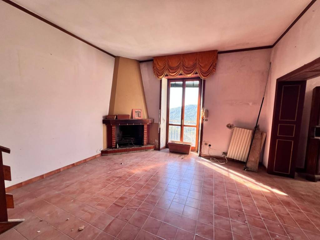 Appartamento a Cava de' tirreni in Via Pietro Ciccullo - Foto 2