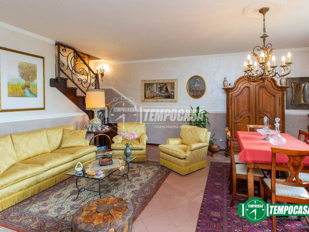 Villa a Lonate pozzolo in Via Luigi Galvani, 51 - Foto 3