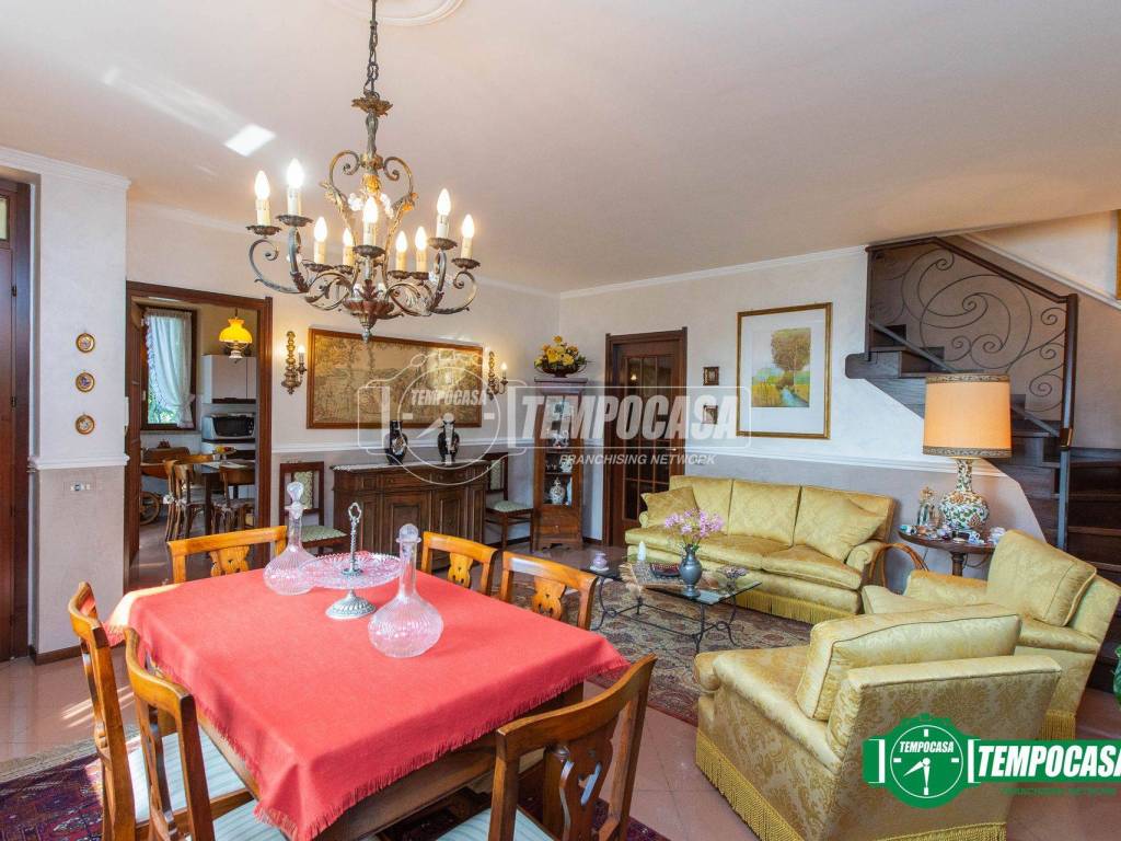 Villa a Lonate pozzolo in Via Luigi Galvani, 51 - Foto 5