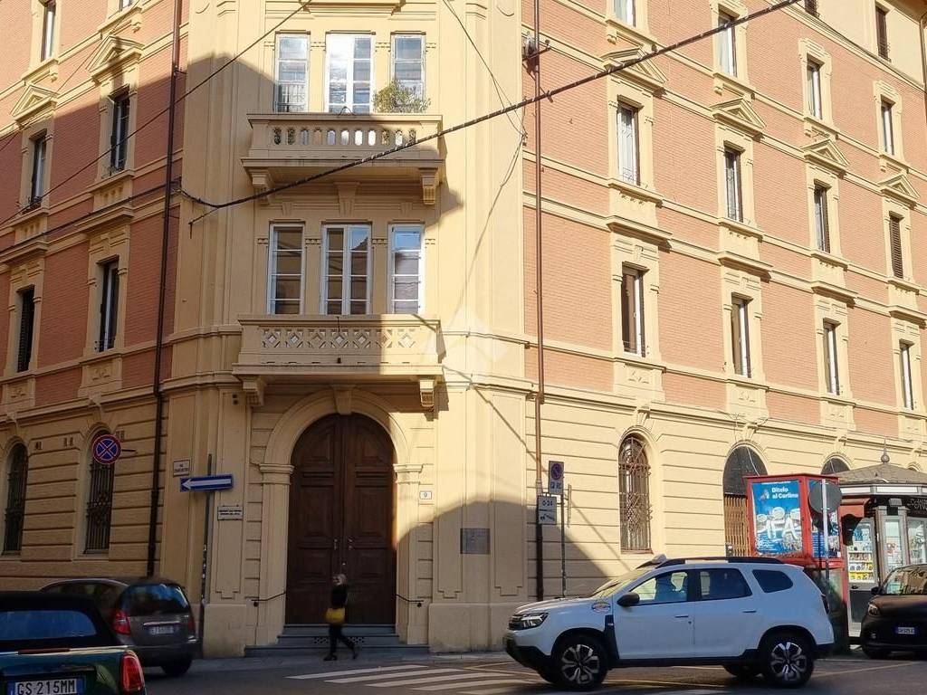 Immobile a Bologna in Via IV Novembre, 9 - Foto 2