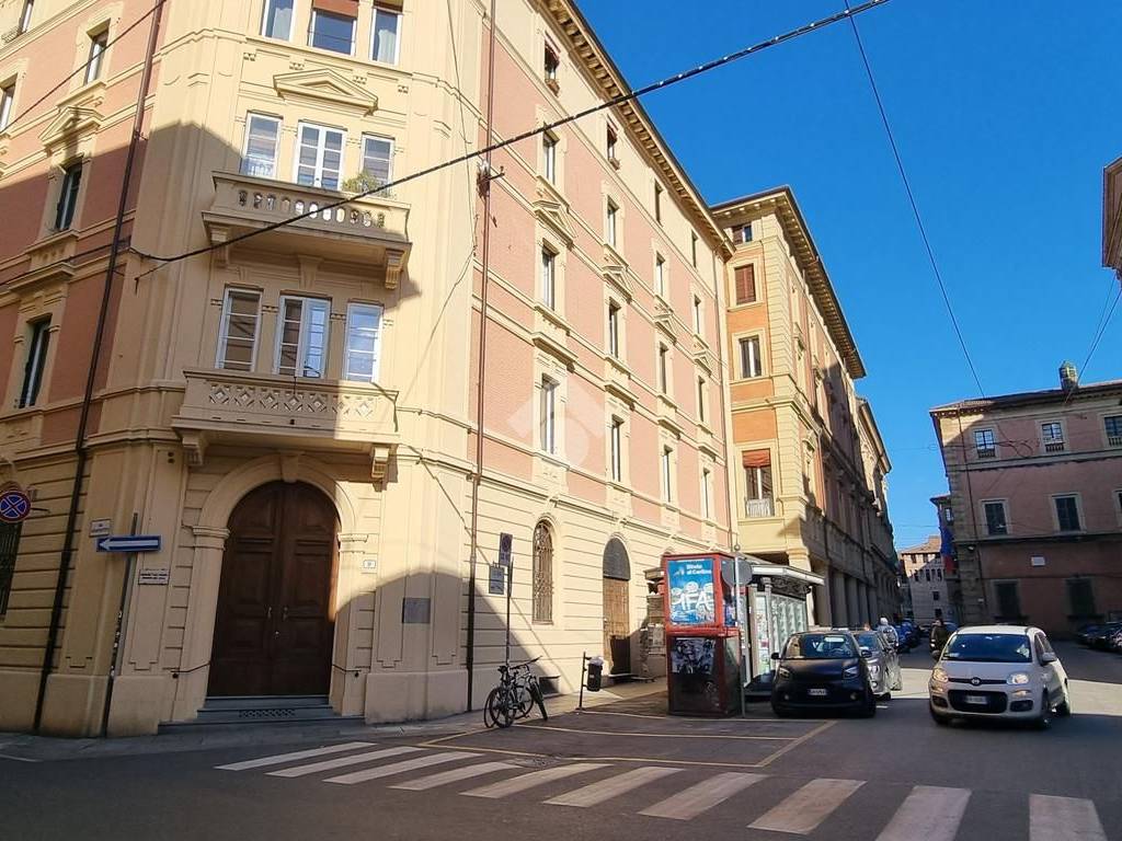 Immobile a Bologna in Via IV Novembre, 9 - Foto 3