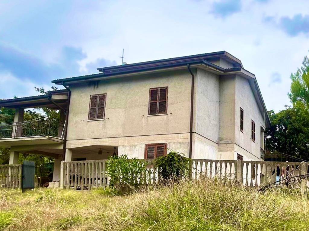 Villa a Orte in Strada Provinciale Deviazione Ortana - Foto 2