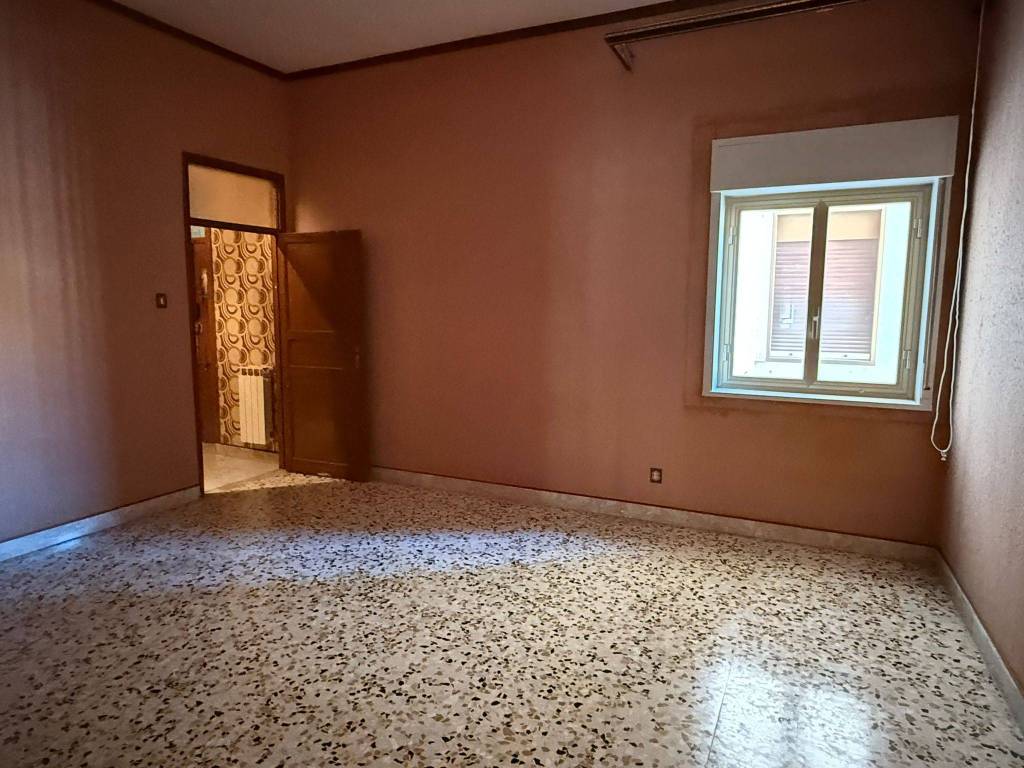 Appartamento a Caltanissetta in Viale Trieste, 29 - Foto 5