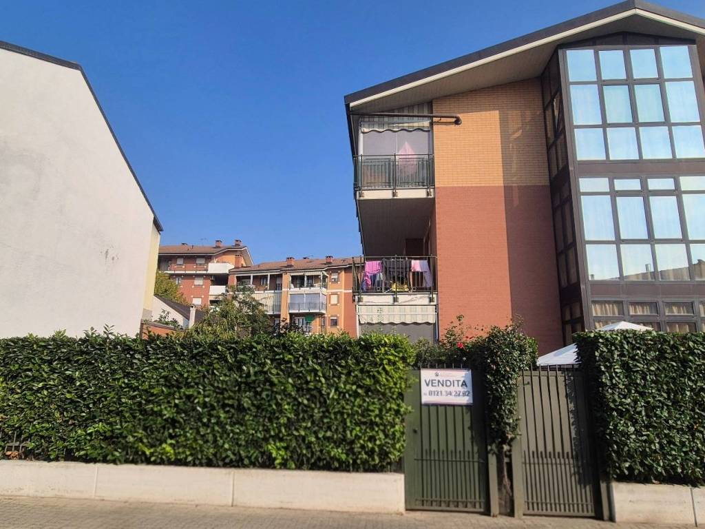 Appartamento a Collegno in Via Fratelli Tortone, 1 - Foto 5