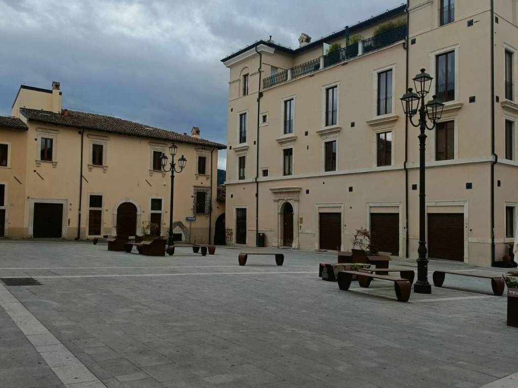 Appartamento a L'aquila in Piazza Chiarino - Foto 3