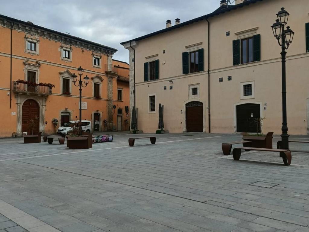 Appartamento a L'aquila in Piazza Chiarino - Foto 5