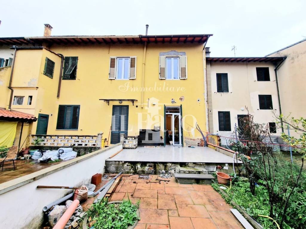 Casa indipendente a Campi bisenzio in Via dell'Albero, , 39 - Foto 4