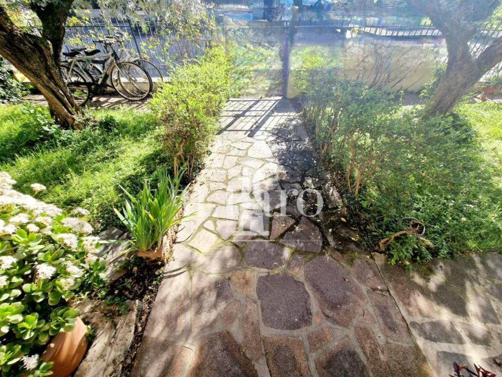 Casa indipendente a Campi bisenzio in Via Enrico Fermi, , 50013 - Foto 2