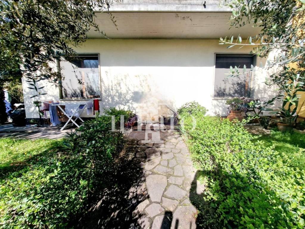 Casa indipendente a Campi bisenzio in Via Enrico Fermi, , 50013 - Foto 5
