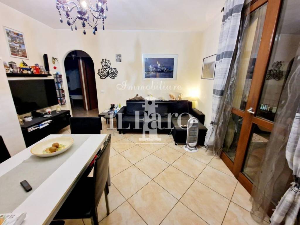 Appartamento a Campi bisenzio in Via Mentana, , 50013 - Foto 2