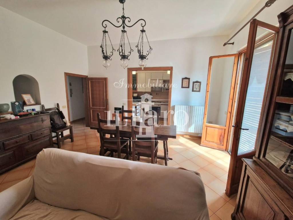 Casa indipendente a Campi bisenzio in Via della Crescia - Foto 2