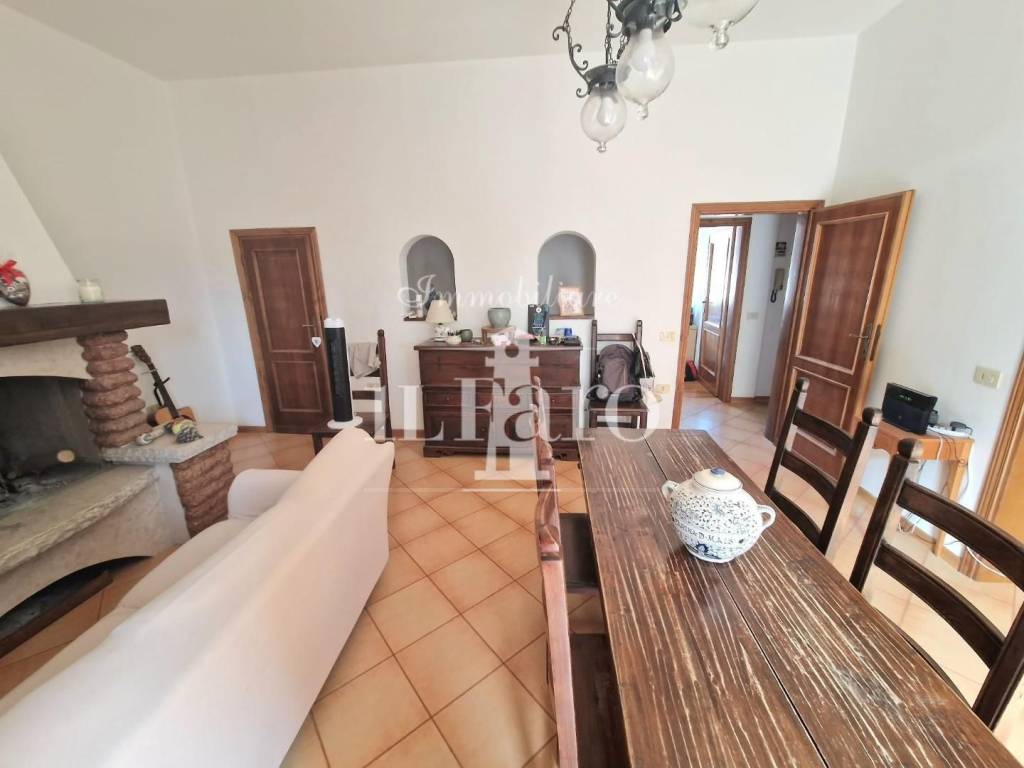 Casa indipendente a Campi bisenzio in Via della Crescia - Foto 4