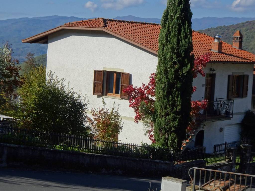 Villa a Chitignano in Via Villaggio Benedetti - Foto 3