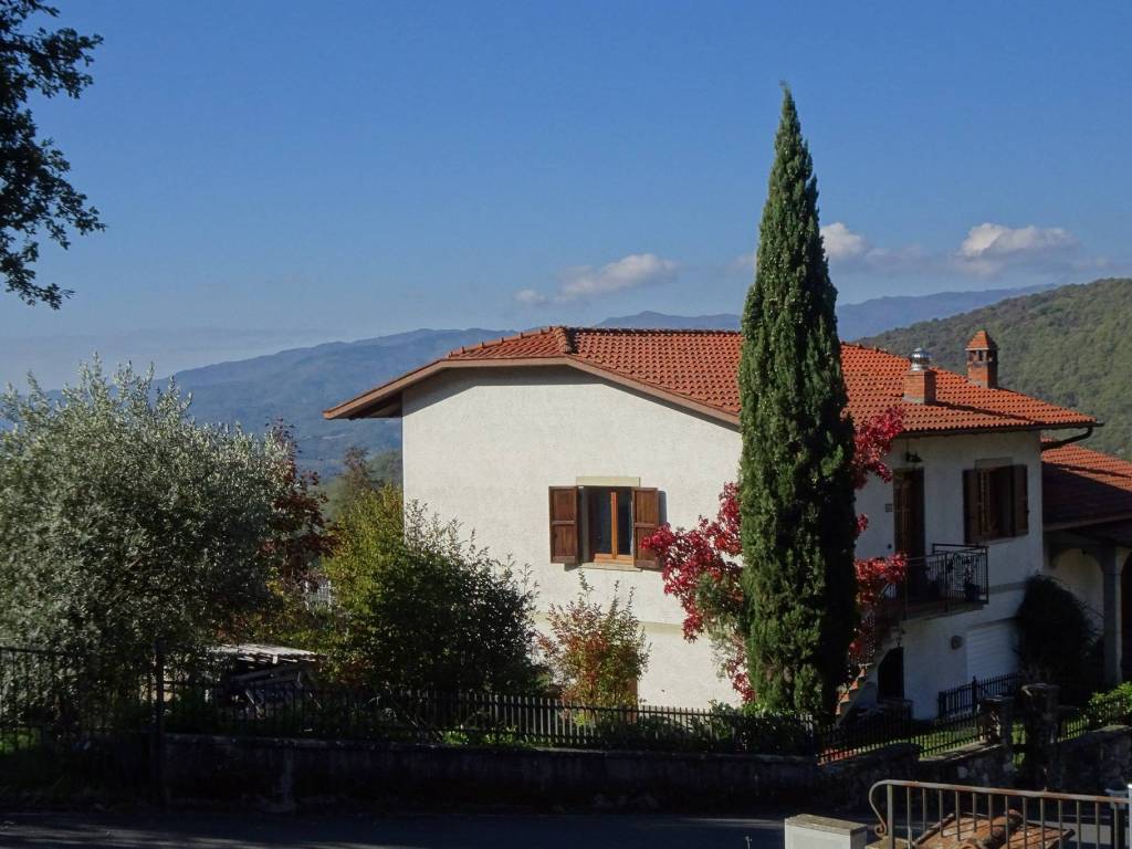 Villa a Chitignano in Via Villaggio Benedetti - Foto 4