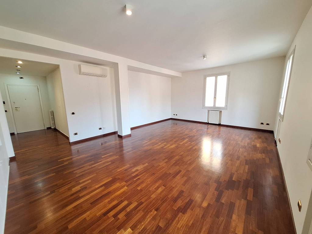 Appartamento a Modena in Via Belle Arti, 7 - Foto 3