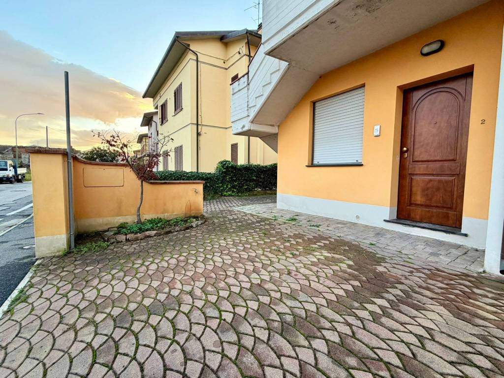 Appartamento a Quarrata in Via Di Brana, 69 - Foto 2