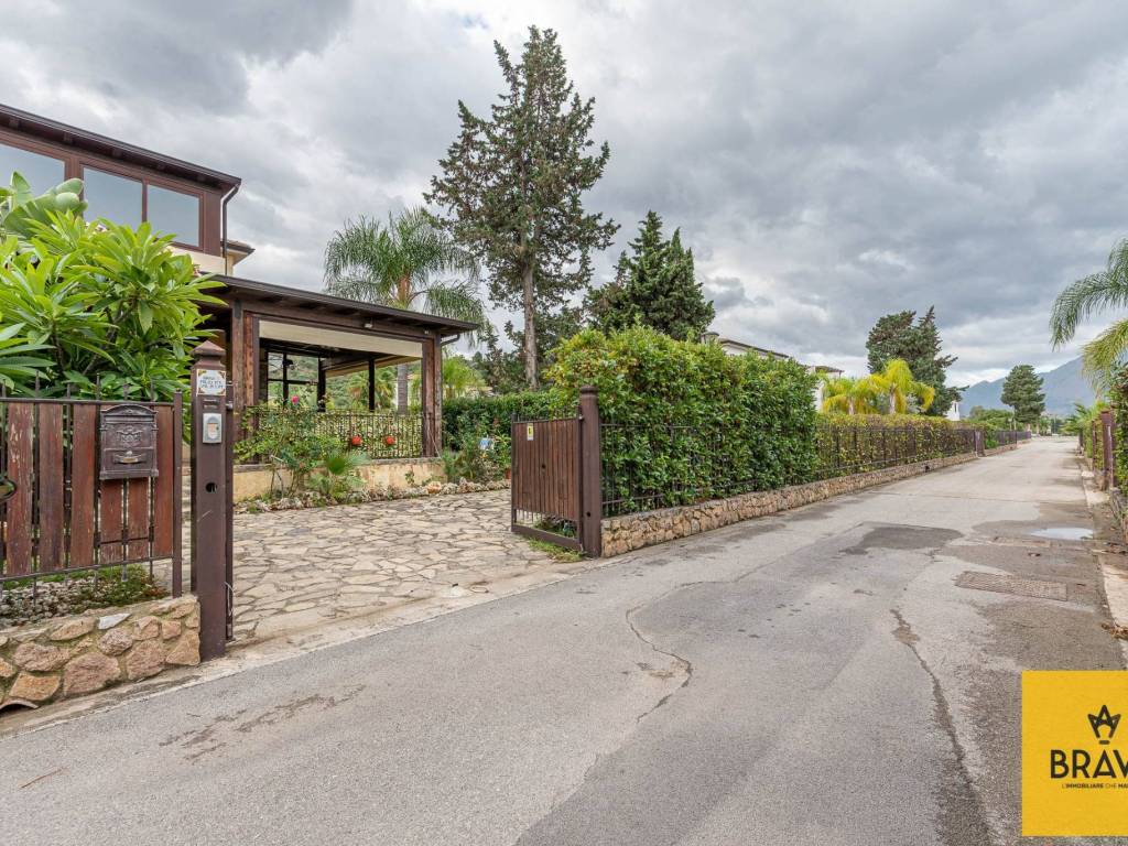 Villa a Campofelice di roccella in Contrada Pistavecchia - Foto 2