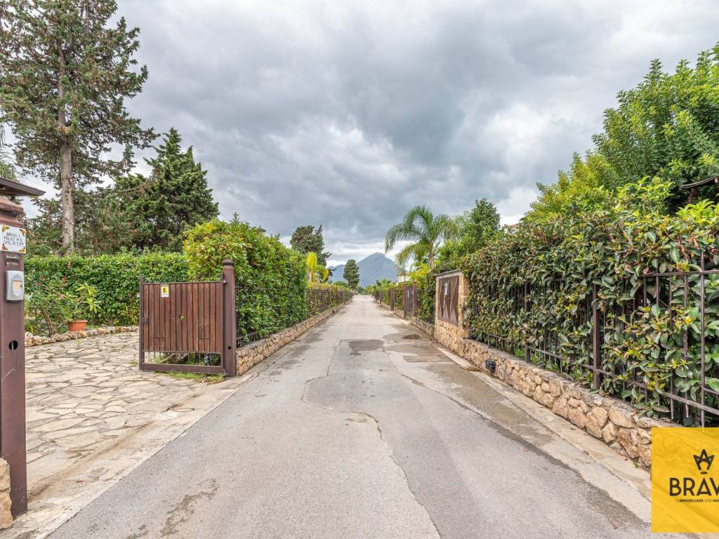 Villa a Campofelice di roccella in Contrada Pistavecchia - Foto 4