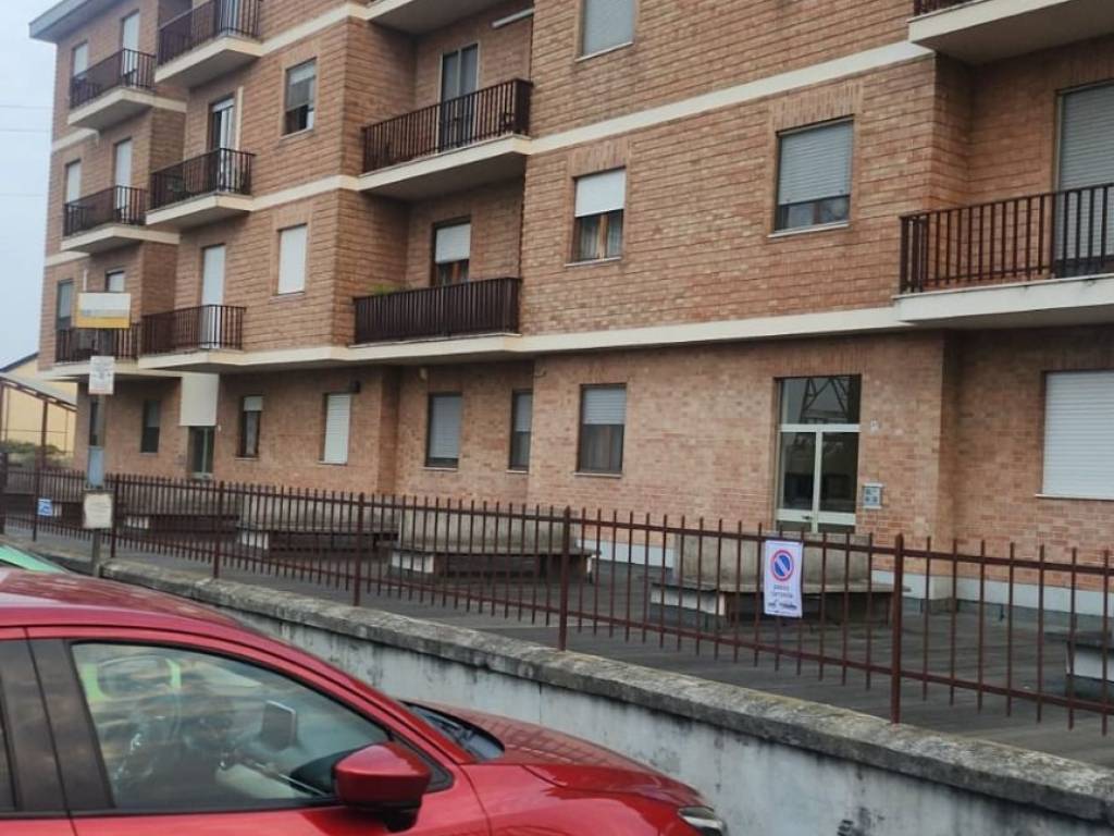 Appartamento a Asti in Via Antico Ippodromo, 37 - Foto 2