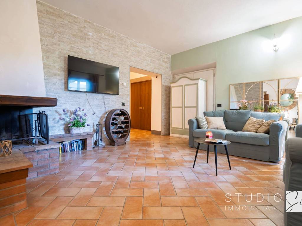 Villa a Volterra in Strada Provinciale Monte Volterrano - Foto 4