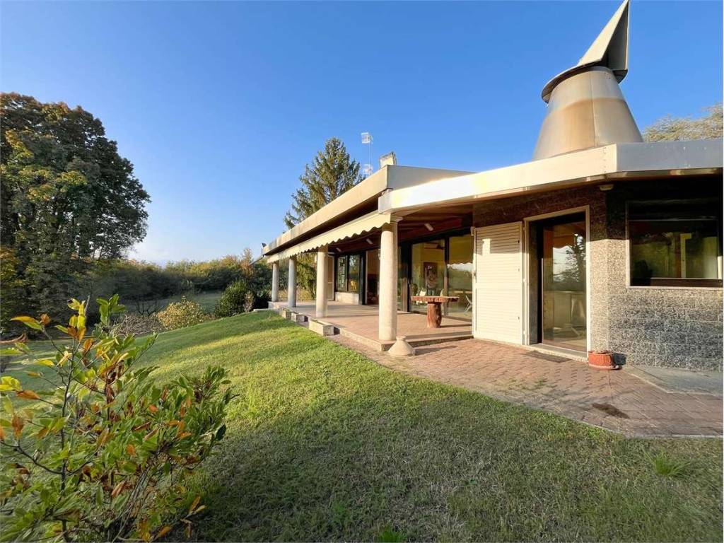 Villa a Sesto calende in Via Frapolli, 10 - Foto 2
