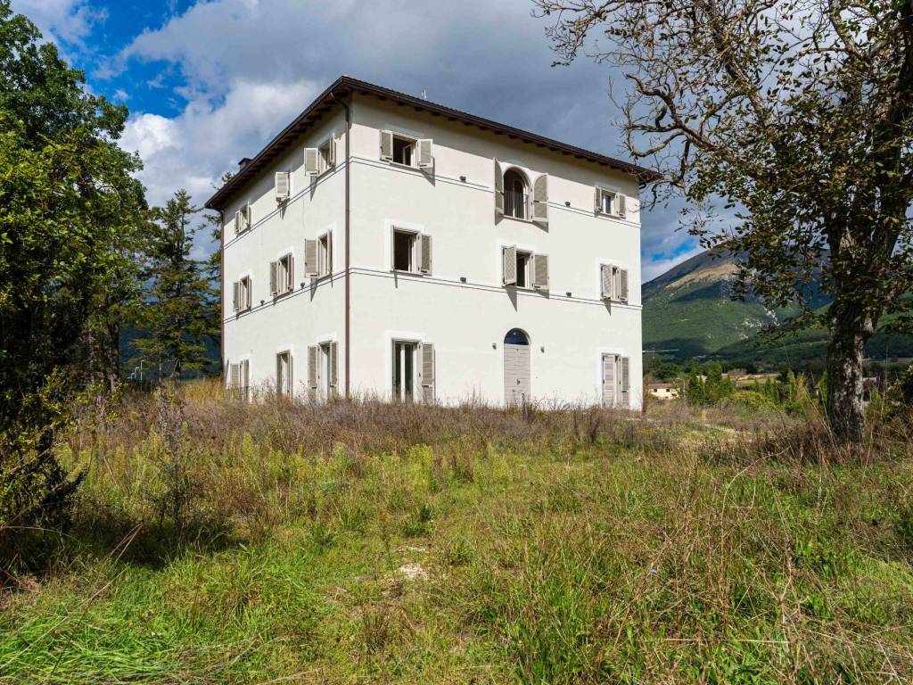 Villa a Norcia in Viale dell'Ospedale - Foto 4
