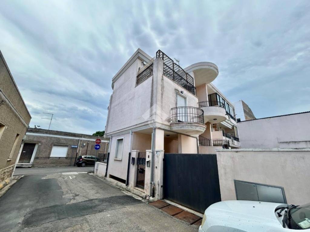 Appartamento a Monserrato in Via Eligio Putzu, 2 - Foto 2