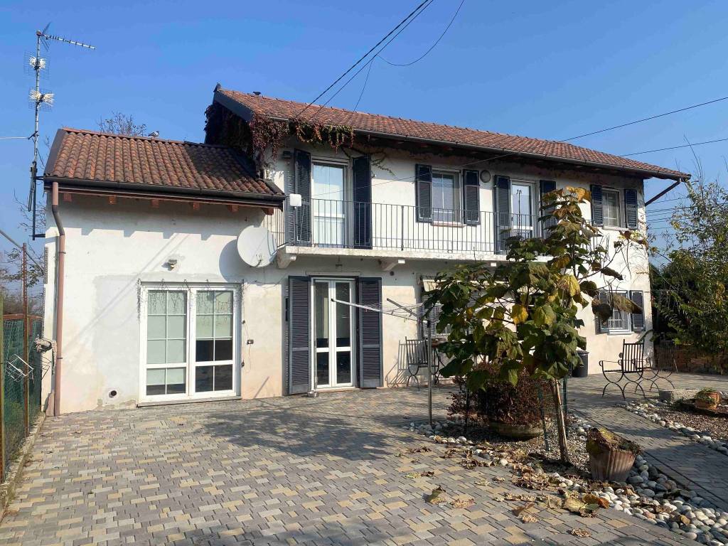 Casa indipendente a Borgolavezzaro in Via Trento - Foto 2
