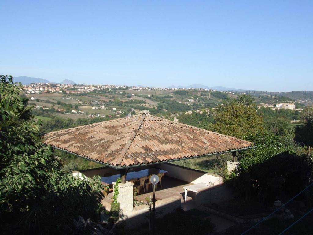 Villa a Apice in Località Sant'Antonio - Foto 2