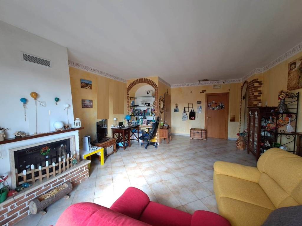 Appartamento a Triggiano in Via San Giorgio - Foto 4