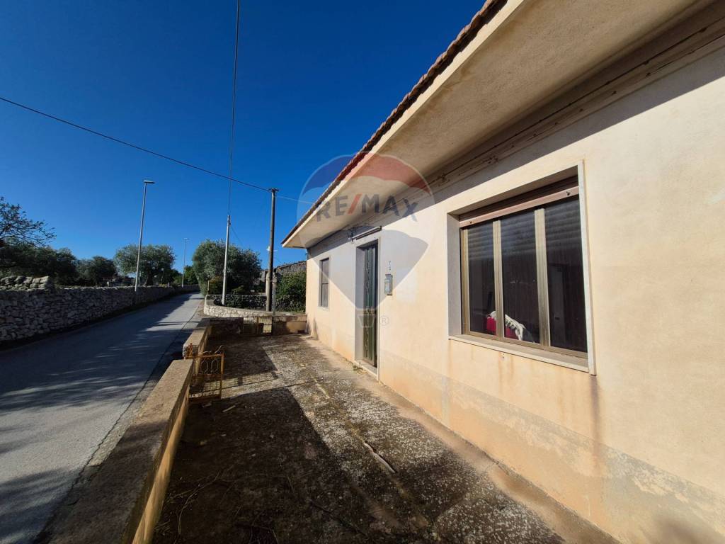 Casa indipendente a Modica in via Saitta, 5 - Foto 3