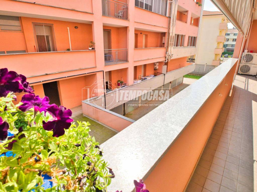 Appartamento a Trecate in Via Pertini - Foto 4