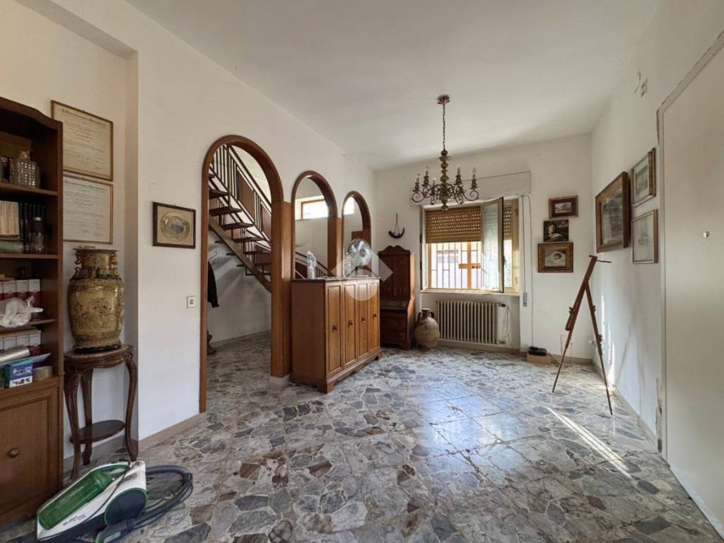 Casa indipendente a Bari in Via Giuseppe Garibaldi di Palese, 29 - Foto 2