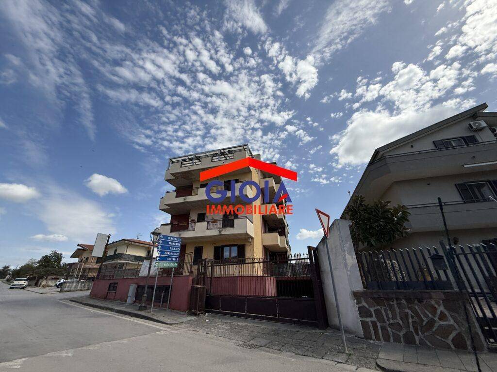 Palazzo / stabile a Francolise in Via Roma, 214 - Foto 4