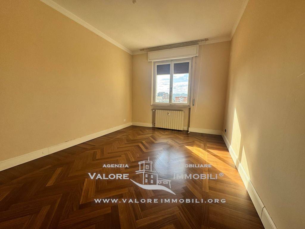 Appartamento a Livorno in Via Filippo Buonarroti, 20 - Foto 2