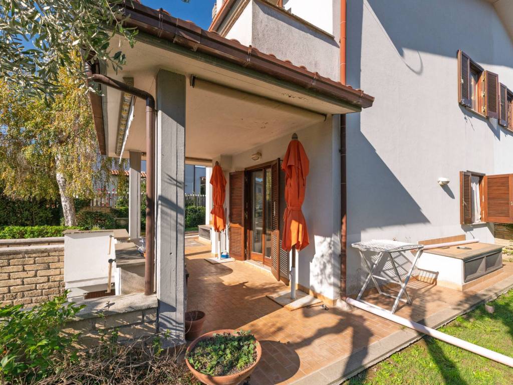 Villa a Manziana in Via Bracciano - Foto 3